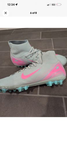 Men's Size 9.0 (W 10.0) Adult Nike Cleats (Used)