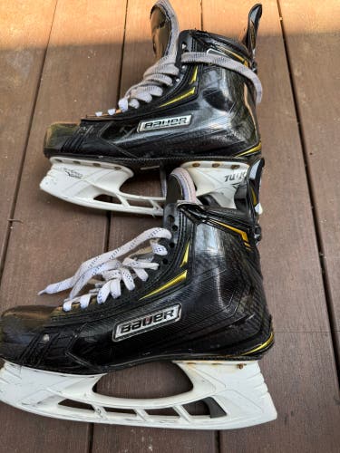 Black 2018 Bauer Supreme 2S Pro Hockey Skates Regular Width 8 (Used)