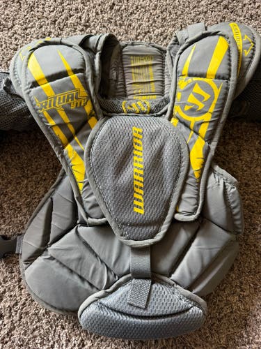 Small / Medium Warrior Ritual Goalie Chest Protector (Used)