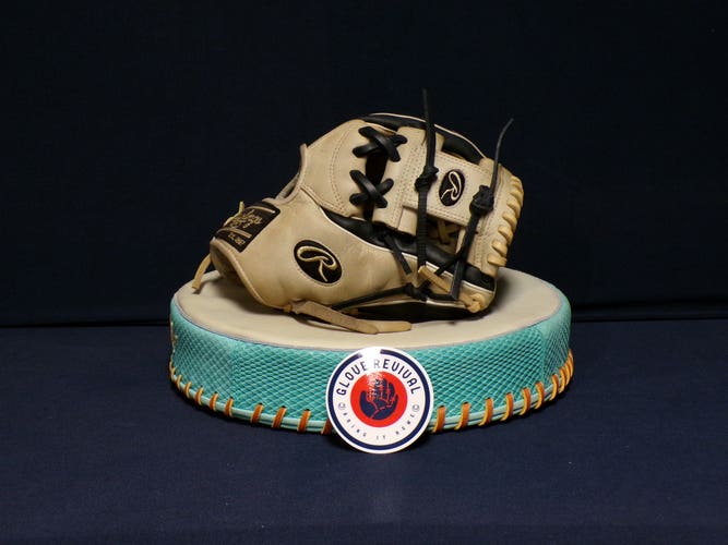 Infield RH Rawlings Heart of the Hide Baseball Glove 11.5" (Used)
