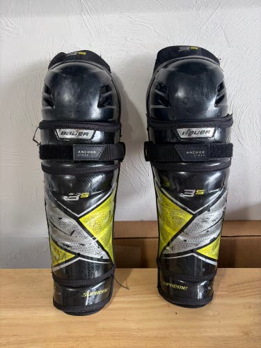 Intermediate Bauer Supreme 3S 14" Shin Pads (Used)