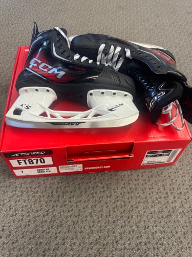 CCM JetSpeed FT870 Hockey Skates 7 (New)