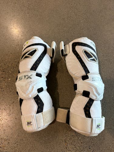 Medium Adult STX Cell V Arm Pads (Used)