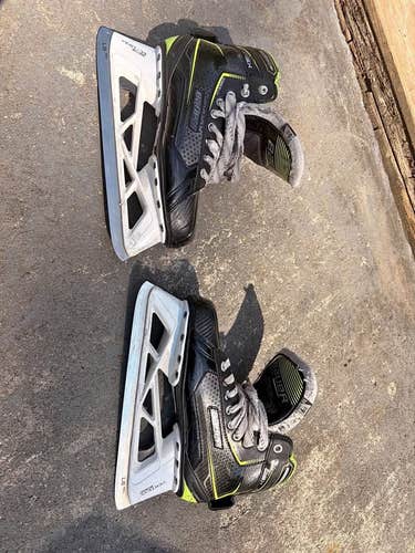 Bauer GSX Goalie Skates - Senior Size 6.5 (D)