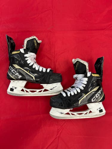 Intermediate CCM Tacks AS-570 Hockey Skates 6.5 (Used)