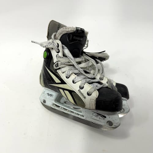 Used White Reebok 6K Skates | Size 3 D | AB488