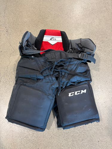 Black Junior Small CCM E2.5 Hockey Goalie Pants (Used)