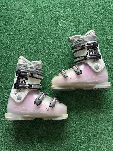 Kid's Dalbello Gaia 4 Ski Boots (Used) | Mondo 23.5 (279mm)