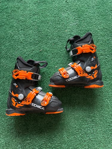 Orange & Black Kid's Tecnica JT3 Ski Boots (Used) | Mondo 21.5 (255mm)