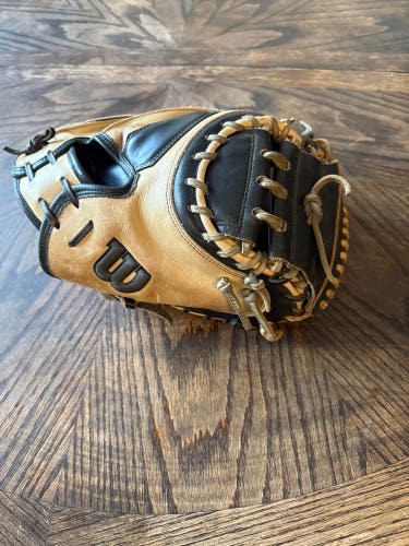 Wilson A2K RH Catcher's Baseball Glove 33.5" (Used)