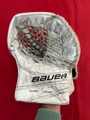 White Intermediate Bauer GSX Goalie Gloves & Blockers Regular (Used)