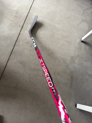 Senior CCM FT9 Pro Right Handed Hockey Stick P29 70 Flex (New)