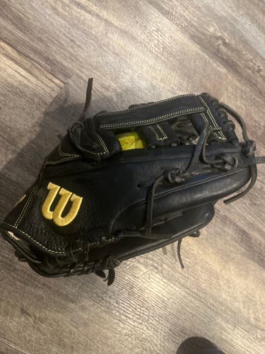 Wilson A950 RH Baseball Glove 13" (Used)