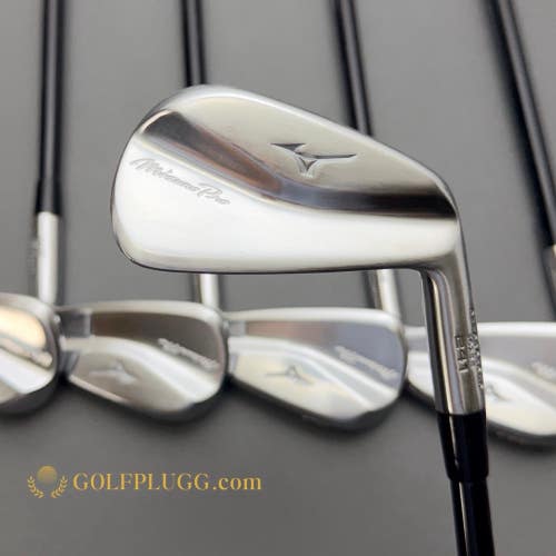 Mizuno Pro 241 Iron Set 4-PW / Mitsubishi MMT Graphite, Extra Stiff (478)