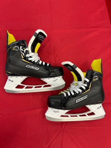 Senior Bauer Supreme S25 Hockey Skates Regular Width 9 (Used)