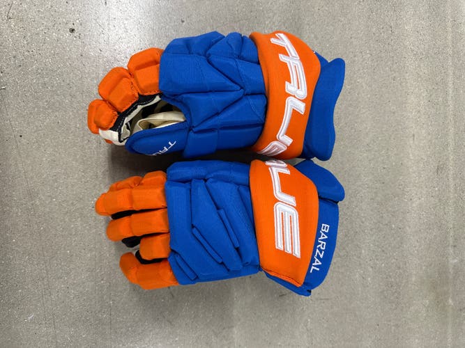 NYI MATT BARZAL True Catalyst 9x Pro Gloves 13.5" Pro Stock (New)