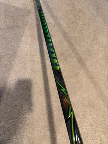 Pro Stock Warrior Alpha Deluxe Senior Left 95 Flex P92 and 3 Pack Warrior QR6 Hockey Sticks