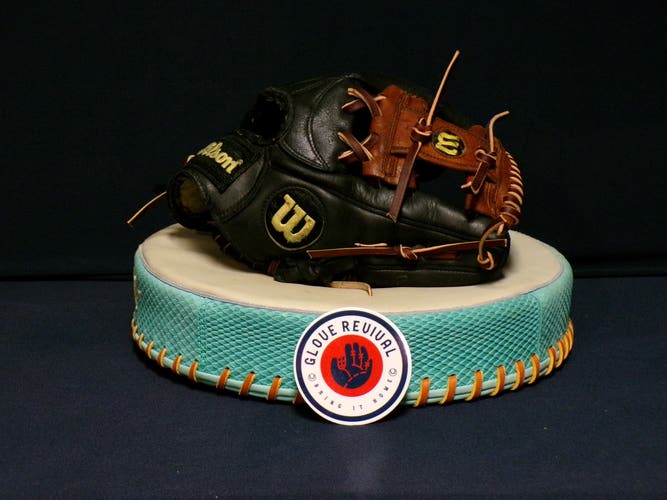 Infield RH Wilson A2000 Baseball Glove 11.5" (Used)