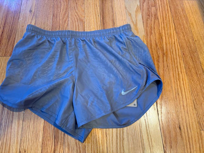 Nike 3” Mid Rise Running Shorts Women’s Small  New W Tags 831281-056