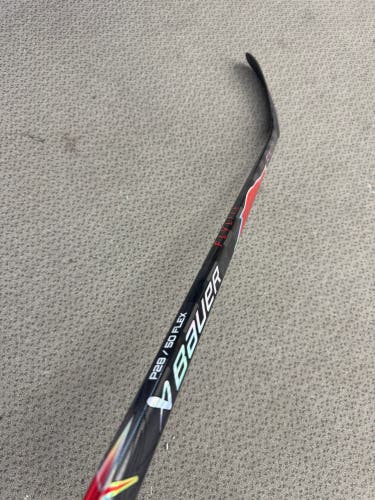 Junior Red Bauer Vapor Flylite Right Handed Hockey Stick P28 50 Flex (New)