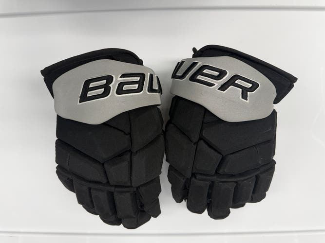 Bauer Supreme Mach Gloves 13" Pro Stock (Used) Kings