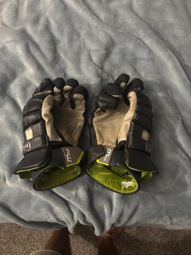 Maverik Max Lacrosse Gloves (Used)