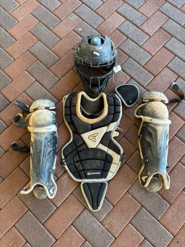 Youth Easton Elite Catcher's Set