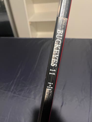 Ohio State Pro Stock Senior Bauer Vapor Hyperlite Right Handed Hockey Stick P88 82 Flex