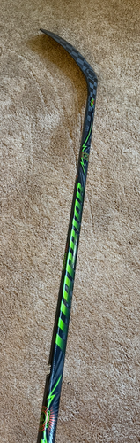 $199 OBO ... Intermediate Warrior Alpha Deluxe Right Handed Hockey Stick W03 73 Flex (Used)