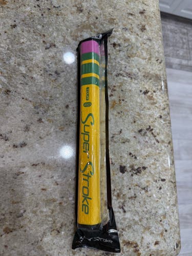 (Rare) Limited release back to School collection Super Stroke Grip (New)