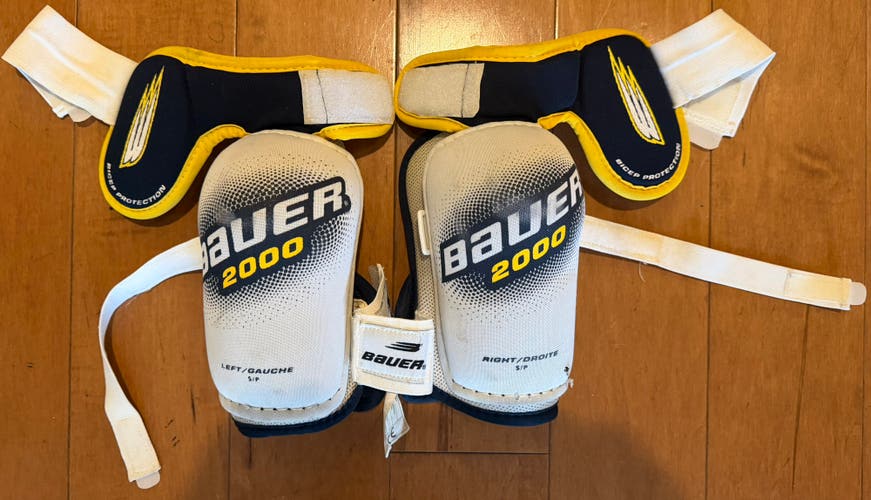 Senior Small Bauer 2000 Elbow Pads (Used)