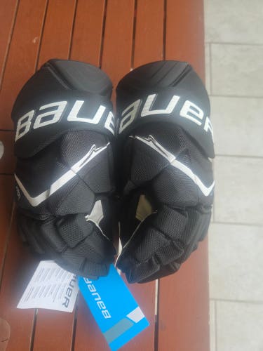 Bauer Vapor Flylite Gloves 13" Black/White