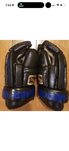 Vintage Sher-Wood Platinum SP-5060 Hockey Gloves - 14.5" (Black / Blue) - Pro Stock NHL Shield (Used