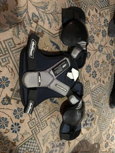 Small Youth deBeer Shoulder Pads (Used)