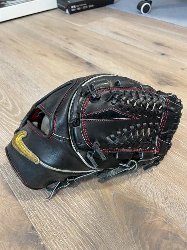 Nike Shado Elite J MVP Baseball Glove (Used)