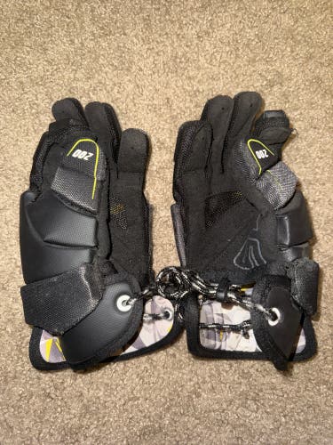 STX Stallion 200 Lacrosse Gloves (Used)