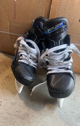 2025 Bauer Vapor Flylite Hockey Skates 7 (Used)