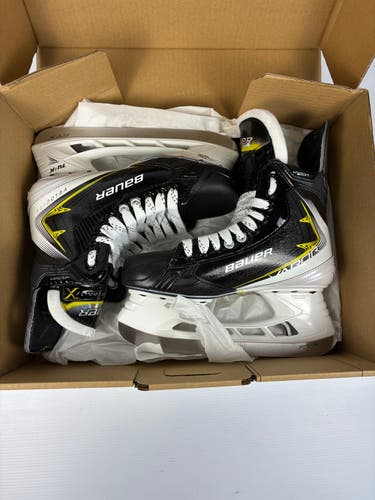 New Intermediate Bauer Vapor Velocity Hockey Skates