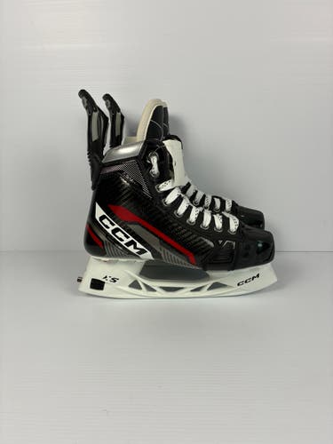New Size 4 Regular Intermediate CCM AS-V Pro Stock Hockey Skates - Red/White