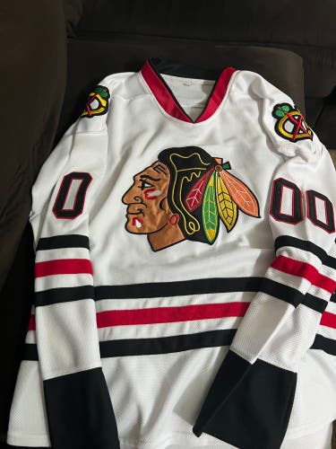 Chicago Blackhawks Clark W. Griswold #00 White size Large Hockey Jersey