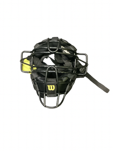 Used Wilson A3027 Catchers Mask Black 11613-S000189386