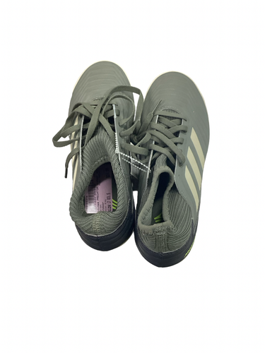 Used Adidas PREDATOR Soccer Indoor Shoes Grey Junior 03.5 11613-S000189374