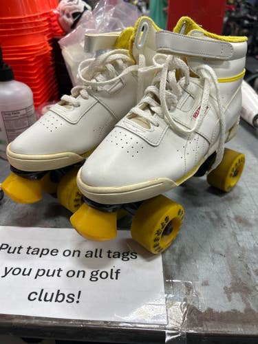 Used RollerDerby STREETS Senior Roller Quad Skates White Senior 9 11337-S000496279