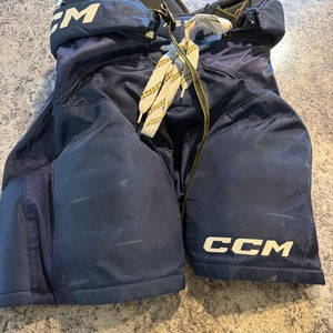 Junior Medium CCM Tacks AS 580 Hockey Pants (Used)