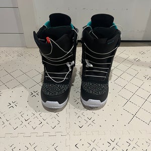 Burton Ritual Women’s Snowboard Boots, Size 8.5 — Ridden 2 Days
