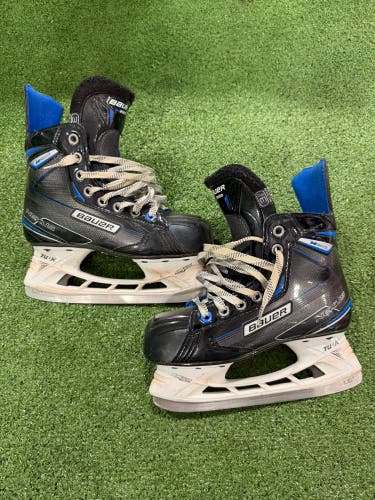 Bauer Nexus N2900 Hockey Skates | Size 3.5D