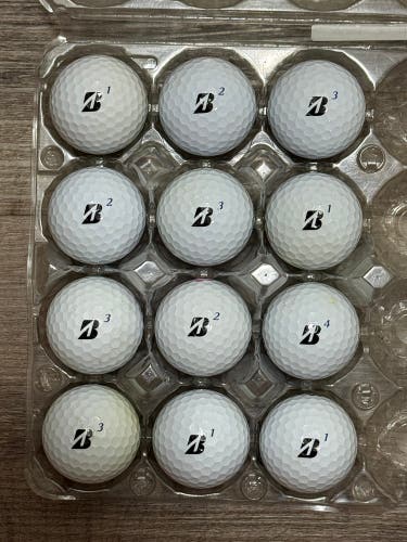 12 Bridgestone Tour B RXS Golf Balls - 5A/4A Condition