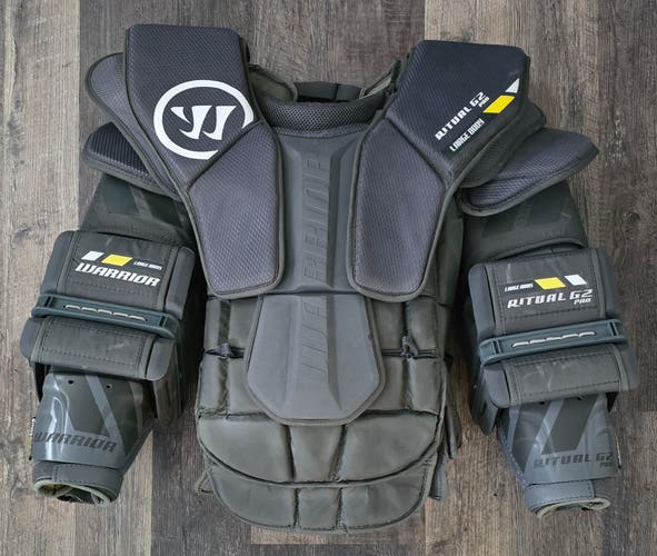 Warrior Ritual G2 PRO Large Goalie Chest Protector (Used)