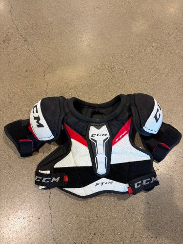 Medium Junior CCM JetSpeed FT475 Shoulder Pads (Used)