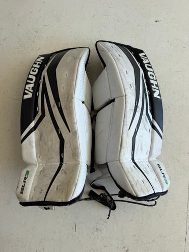 24" Vaughn Slr3 Goalie Leg Pads (Used)